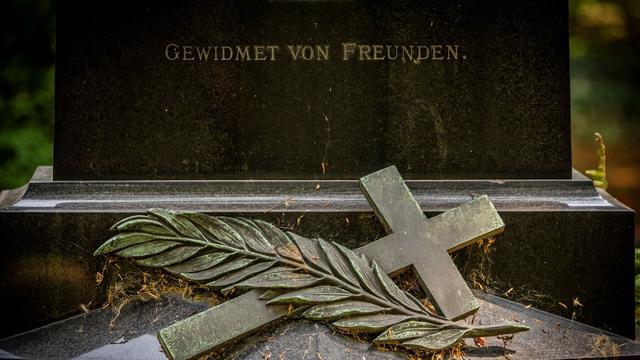 Kriminalität: Bronze und Kupfer im Visier: Mehr Diebstähle auf Friedhöfen
