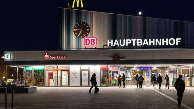 Sachbeschädigung: Monitor für Cottbuser Ausstellung zu NS-Unrecht beschädigt