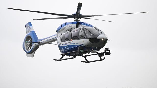 Hubschrauber im Einsatz: Vermisste Seniorin in letzter Minute aus Fluss gerettet