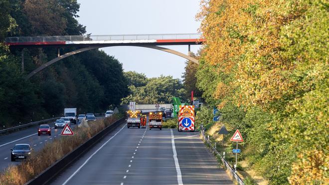 Verkehr: Wie lange die Sperrung anhält, ist noch unklar.