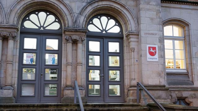 Landgericht Osnabrück: Dreifache Mutter getötet – Ehemann steht vor Gericht