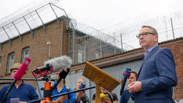 NRW Justice Minister faces pressure over prison misconduct allegations