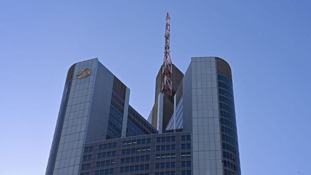 Zwischenbilanz: Commerzbank macht Gewinnsprung im zweiten Quartal