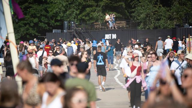 15.000 Besucher erwartet: Tanzen zwischen Wald und Wasser: Pangea Festival gestartet
