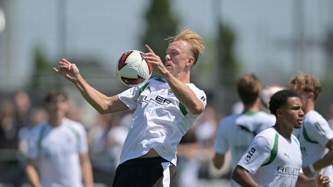 Fußball: Doppelt getroffen für Gladbach: Isac Lidberg. (Archivbild)