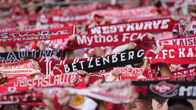 2. Fußball-Bundesliga: Vorfreude auf neue Saison: FCK startet in Wolfsburg