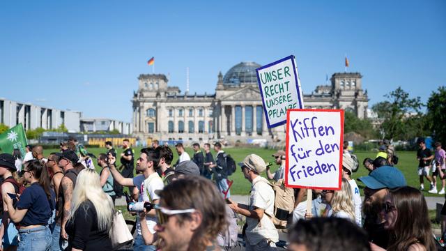 Demonstrationen: Hanfparade zieht durch Berlin – Forderung nach Legalisierung