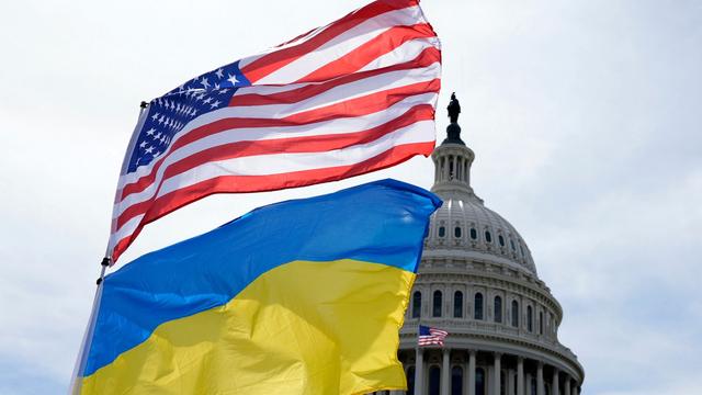 Ukraine: Three killed in air raids on Kyiv suburb