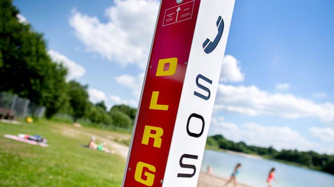 Notfälle: Ein junger Mann stirbt in einem Badesee im Landkreis Osnabrück. (Symbolbild)