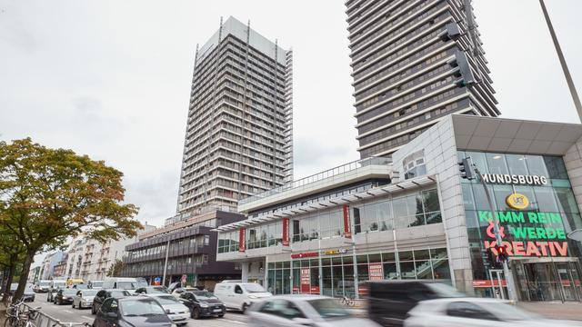 Öffentliche Unterbringung: Hochhauswohnung für Flüchtlinge kostet 8.500 Euro pro Monat