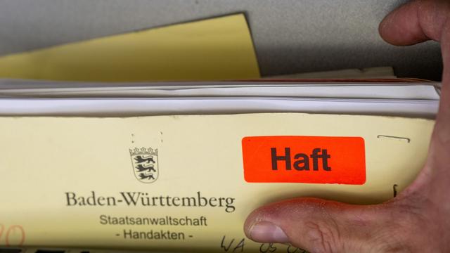Mord durch Zufall verhindert?: Mit Sturmgewehr zum Imbiss? Mutmaßlicher Anschlag gestoppt