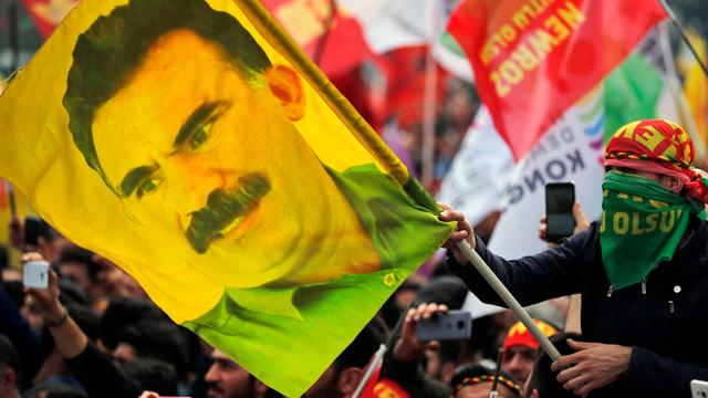 Jahrzehntelanger Konflikt: Parlament in Türkei verabschiedet Gesetz für Frieden mit PKK