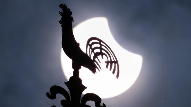 Schauspiel am Himmel: Klare Sicht auf die Sonnenfinsternis in Hessen