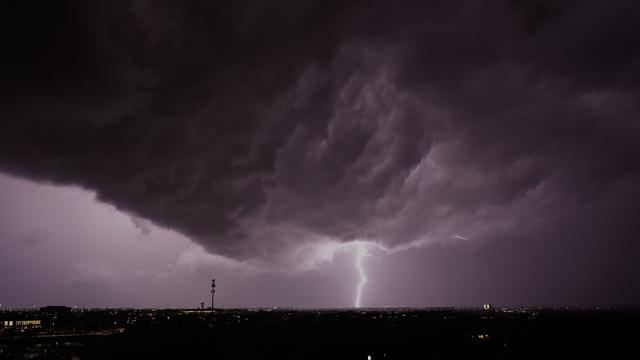 Unwetter in den USA: Blitz bei US-Gefängnis - 16 Häftlinge ins Hospital gebracht