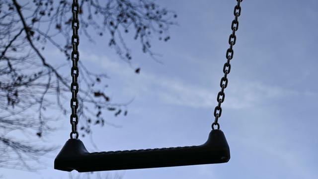 Polizeieinsatz: Mann soll Mädchen auf Spielplatz rassistisch beleidigt haben