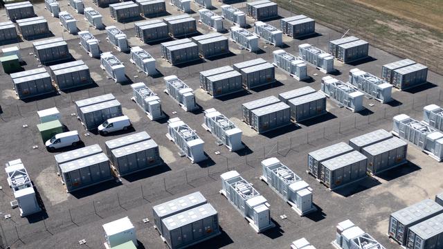 Germany's largest battery storage system launches near Leuna