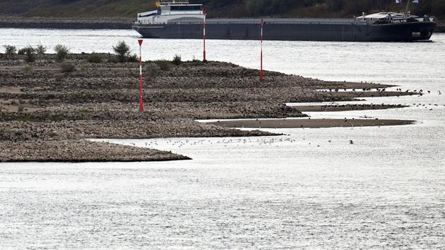 Stahlerzeugung: Trotz Niedrigwasser: Thyssenkrupp hält Produktion am Laufen