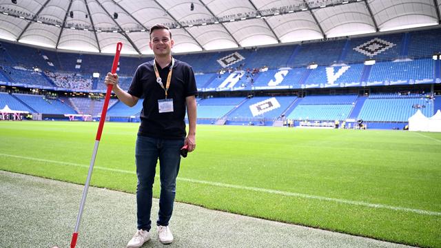 Im Volksparkstadion: Zehntausende Zeugen Jehovas zu Kongress in Hamburg erwartet