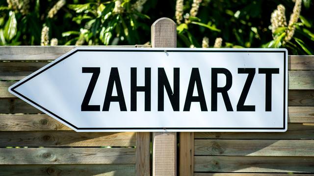 Mangel mit gravierenden Folgen: Barmer: Bayerns Pflegebedürftige zu selten beim Zahnarzt