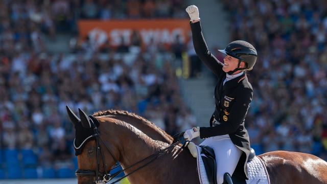 Pferdesport: Bei 35 Grad schmilzt die Gold-Hoffnung: Bronze für Hemmer