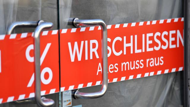 Finanzen: Insolvenzen bei Firmen sinken erstmals seit Februar