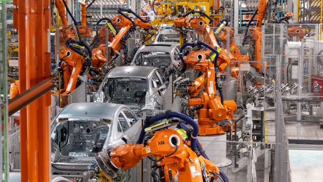 Tiefstand der Beschäftigung: Jobabbau in der Autoindustrie verschärft sich