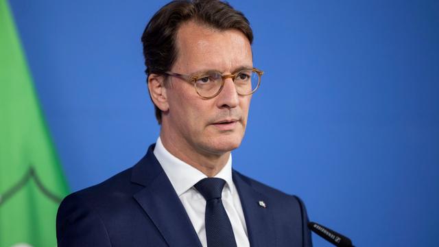 Waldbrandbekämpfung: Wüst dankt Waldbrandbekämpfern: «Unser Land hält zusammen»