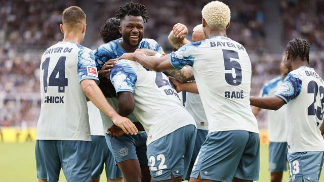 Fußball: Boniface sei Dank: Bayer gewinnt Testspiel bei Newcastle