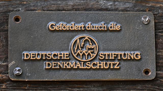 Denkmalschutz: Denkmalschutz sichert Bahnhofsdach in Seifhennersdorf
