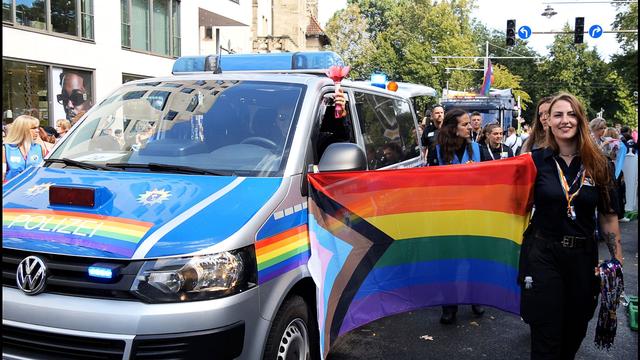 Christopher Street Day: CSD-Veranstalter in Bremen fürchten verkürzte Route