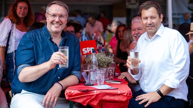 Parteien: Klingbeil und Schweitzer werben in SPD für Regierungskurs