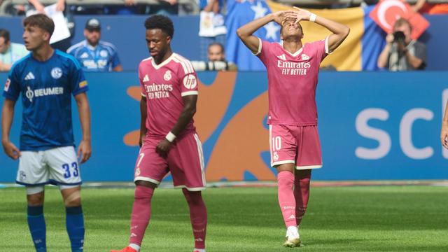 Fußball: Schalke unterliegt Real Madrid beim Arena-Jubiläum klar