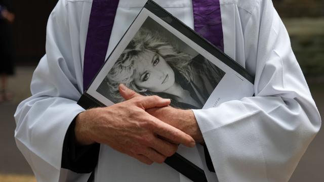 Bestattung von Sängerin: Abschied von Bonnie Tyler: Gänsehaut-Momente bei Trauerfeier
