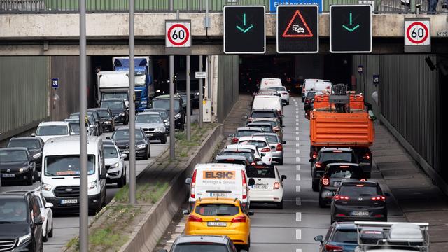 Stau: Etwa zwei Stunden Verzögerung auf A111