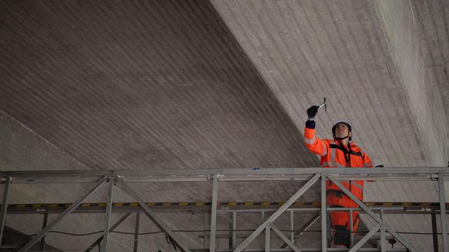 Verkehr: Mit Hammer und Gehör - So werden Brücken geprüft