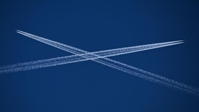 Klimafreundlicheres Fliegen: Mit KI gegen Erderwärmung: Kondensstreifen verhindern