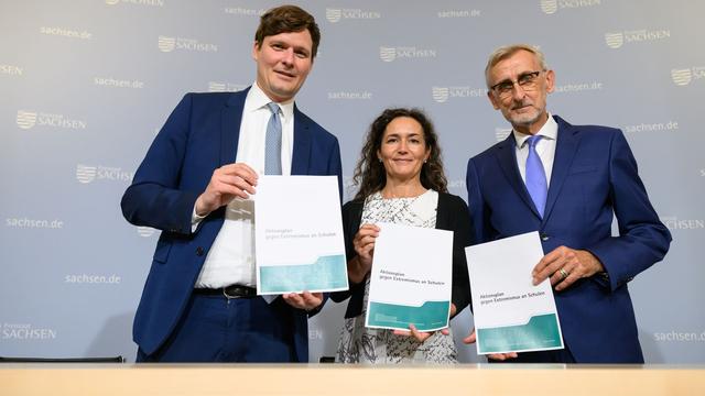 Demokratiebildung: Sachsen legt Aktionsplan gegen Extremismus an Schulen vor