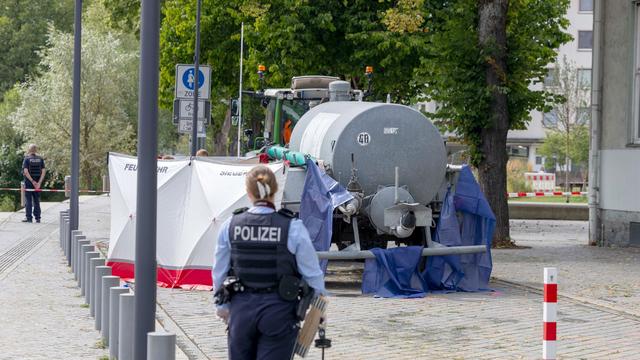 Unfall: Fußgänger stirbt bei Kollision mit Traktor