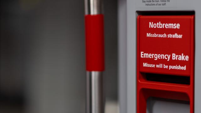 ICE-Zwischenfall: ICE muss zweimal wegen gezogener Notbremse stoppen