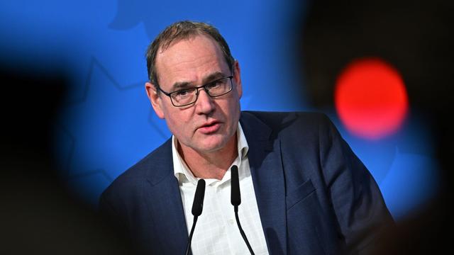 Feuer in Restloch: Minister: Evakuierungen wegen Schwelbrand denkbar
