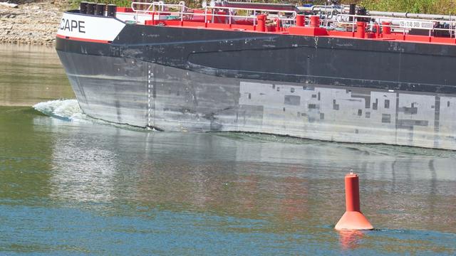 Niedrigwasser: Niedrigwasser: Hessen ermöglicht auch mehr Schwertransporte