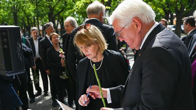 Gedenken: Bundespräsident bei Trauerfeier für Uwe-Karsten Heye