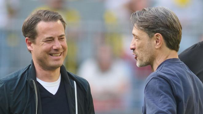 Vor dem Supercup gegen Bayern: Wünschen Jamal Musiala alles Gute: Lars Ricken (l) und Niko Kovac. (Archivbild)