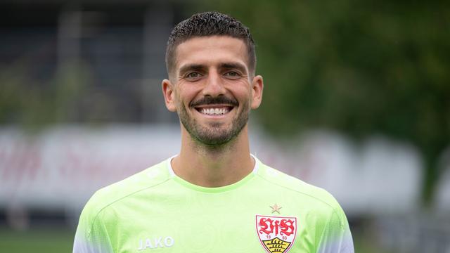 DFB-Pokal: VfB setzt im Tor weiter auf Bredlow - Pokalstart in Rostock