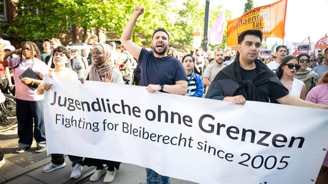 Migration: Deutlich mehr freiwillige Ausreisen als Abschiebungen