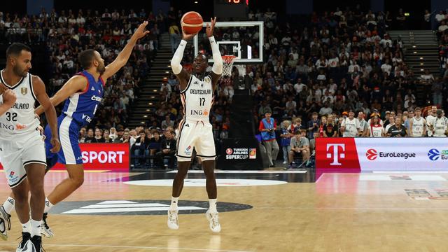 Sieg gegen Tschechien: Deutsche Basketballer im Supercup-Finale