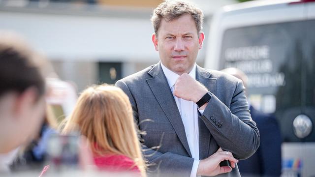 Wahlkampf und Parteigrummeln: Doppelte Durchhalteparolen: Mit Klingbeil in Sachsen-Anhalt