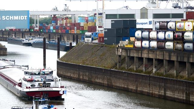 Binnenschifffahrt: Extrem-Niedrigwasser: Mehr Schiffe laufen Hafen Duisburg an