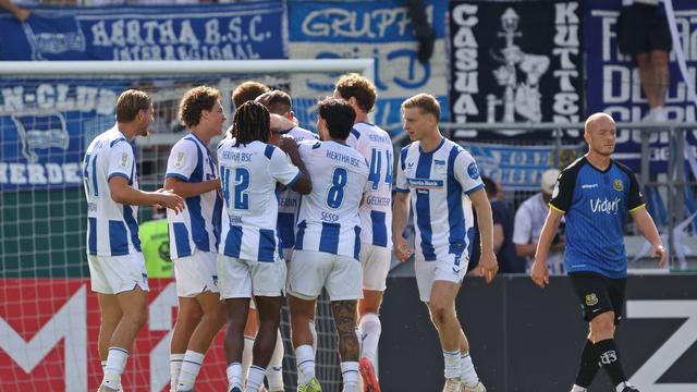 DFB-Pokal: Hertha siegt im Elfmeterschießen in Saarbrücken