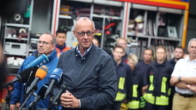 Nach Waldbrand: Merz in Waldbrandgebiet: «Das ist Klimawandel»